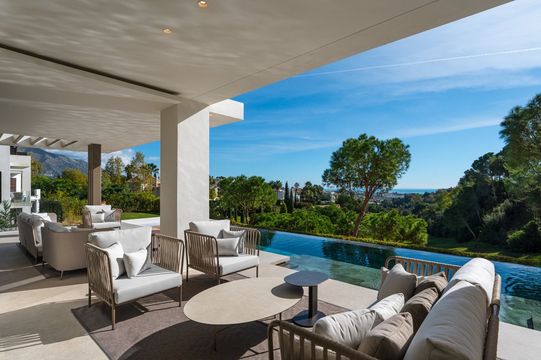 Villa in La Quinta, Benahavis, Andalusia 2 - 17914327