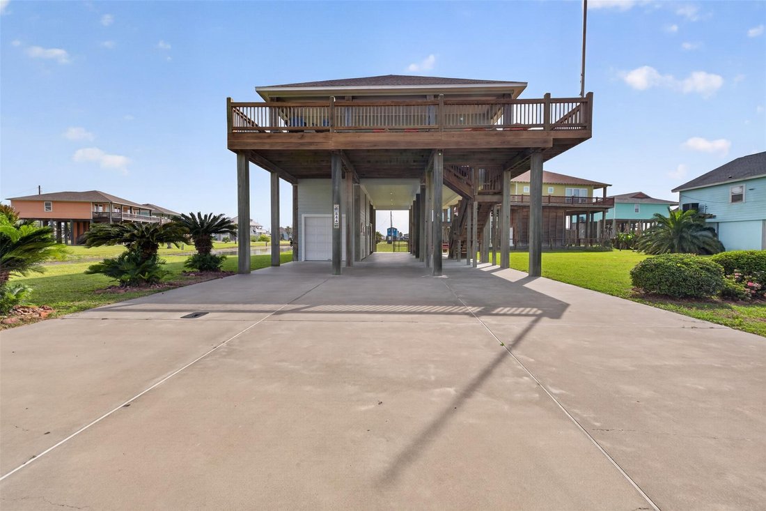 House in Bolivar Peninsula, Texas, United States 1 - 17913711