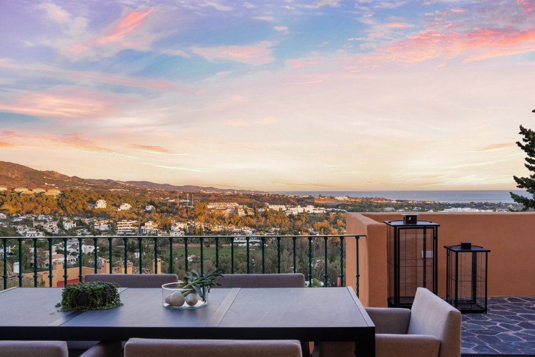 Penthouse in Nueva Andalucia, Marbella, Spain 1 - 17914331