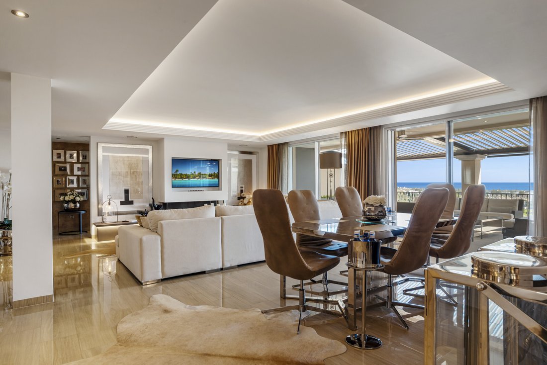 Apartment in Benahavis, Andalusia, Spain 3 - 17914368