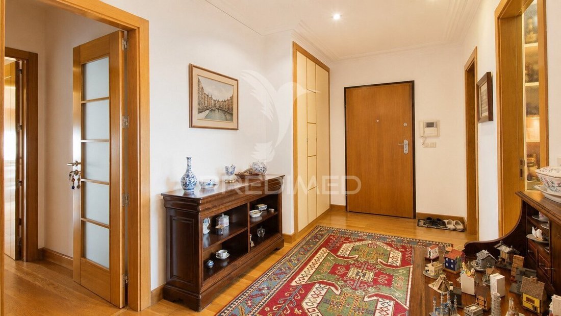 Apartment in Povoa de Santa Iria e Forte da Casa, Lisbon, Portugal 4 - 17914348