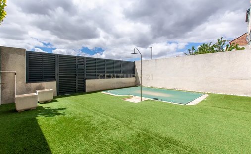 Villa in Parla, Comunidad de Madrid, Spain 1