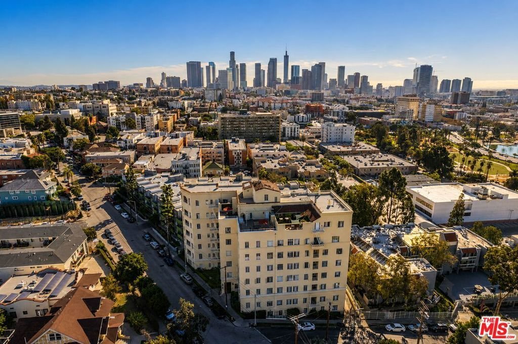 Los Angeles, California, United States 4 - 17913694