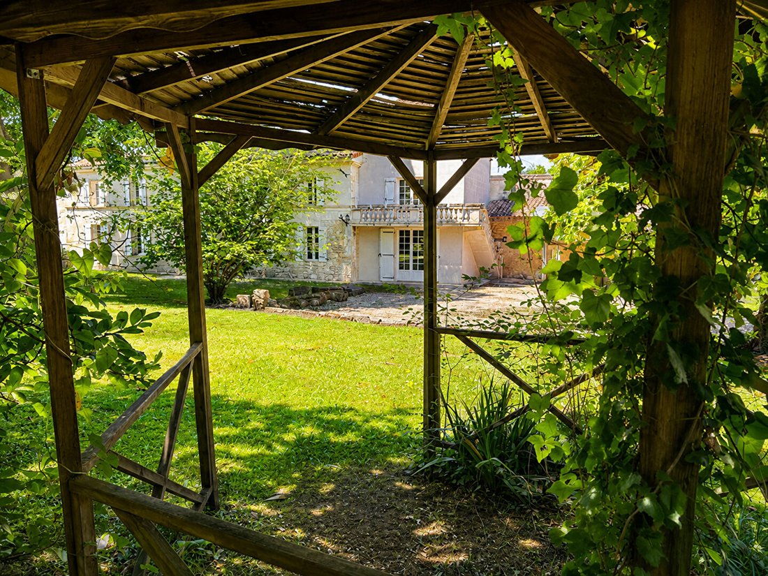 Villa in Libourne, Nouvelle-Aquitaine, France 2 - 17907001