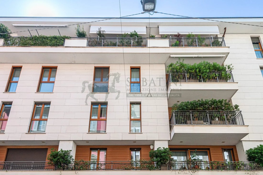 Apartment in Isola, Milan, Italy 4 - 17913275