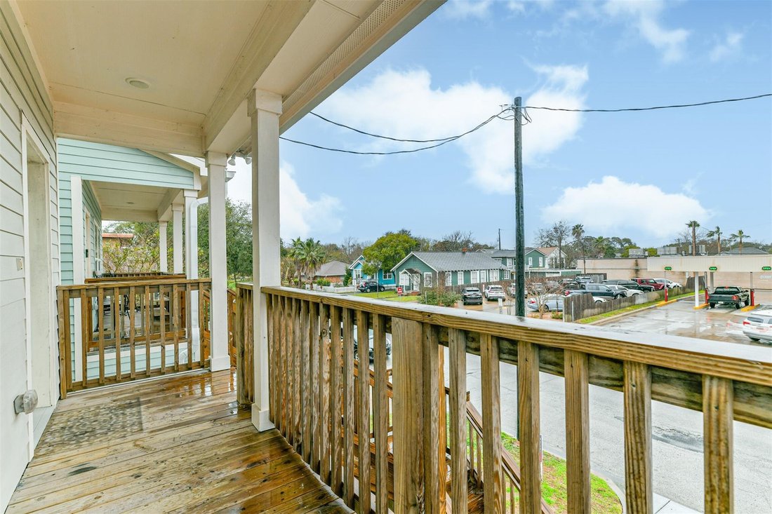 House in Galveston, Texas, United States 2 - 17913713