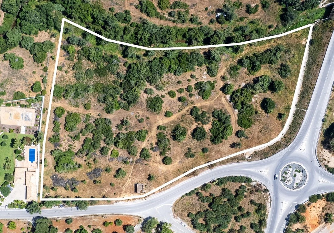 Land in Quarteira, Algarve, Portugal 1 - 17914601
