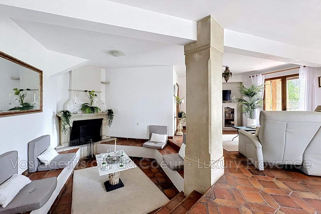 Villa in Châteauneuf-le-Rouge, Provence-Alpes-Côte d'Azur, France 5 - 17914493