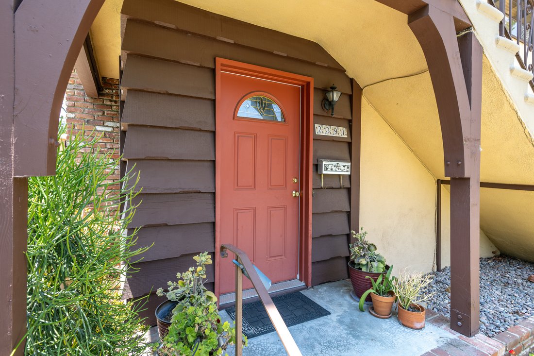 Condo in Altadena, California, United States 3 - 17914583