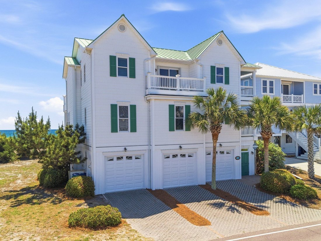 Topsail Beach, North Carolina, United States 3 - 17914575