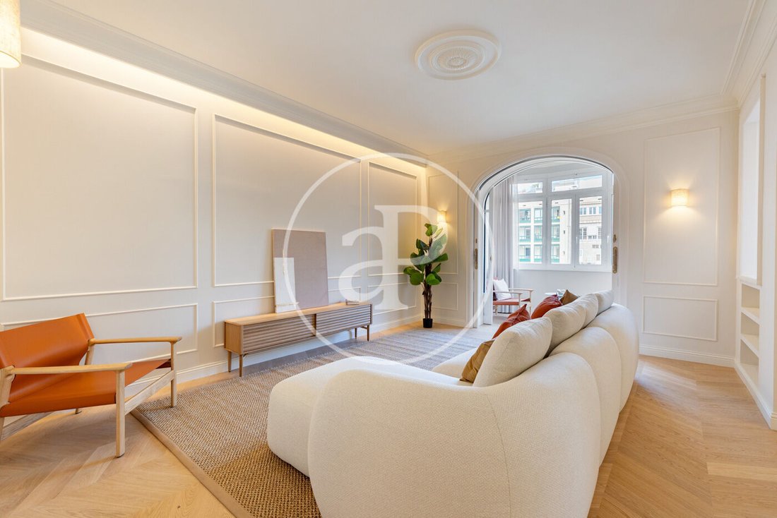 Apartment in Eixample, Barcelona, Spain 2 - 17914828