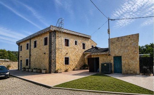 Country House in Siete Aguas, Valencian Community, Spain 1