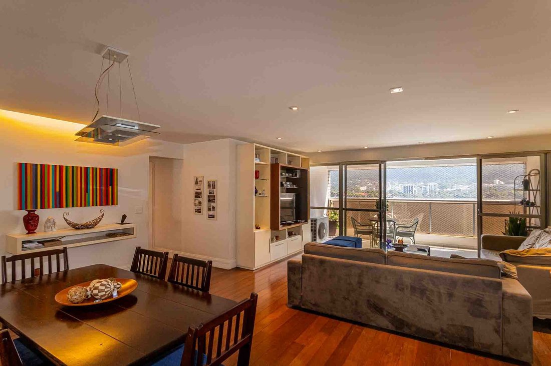 Apartment in Rio de Janeiro, State of Rio de Janeiro, Brazil 1 - 17914576