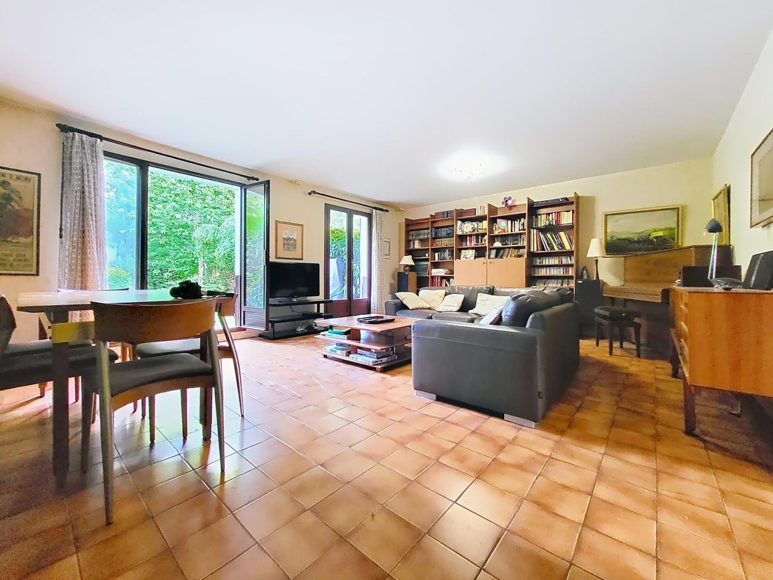 House in Forêt, Saint-Germain-en-Laye, France 3 - 17916004