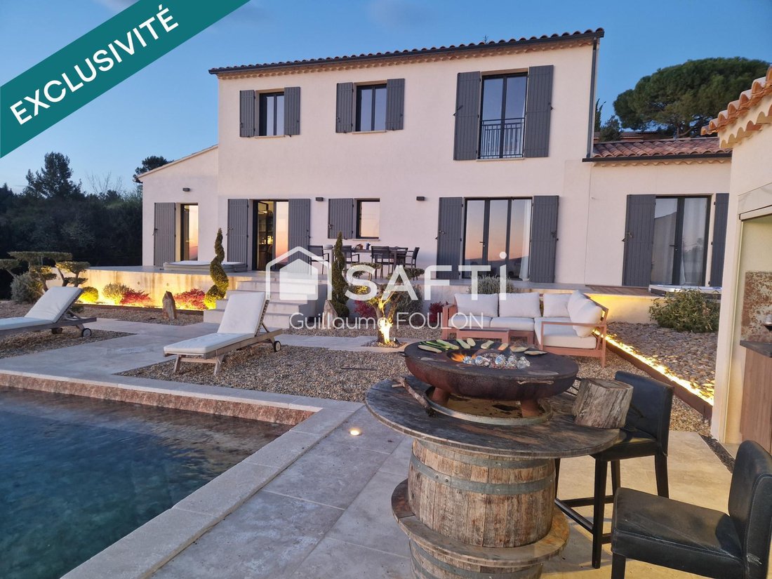 House in Apt, Provence-Alpes-Côte d'Azur, France 3 - 17567934