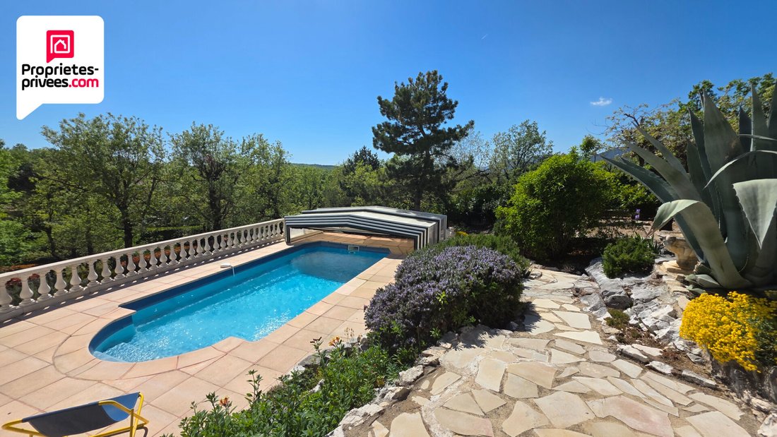 Villa in Saint-Vallier-de-Thiey, Provence-Alpes-Côte d'Azur, France 1 - 17914946