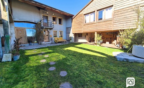 Villa in Collonges, Auvergne-Rhône-Alpes, France 1