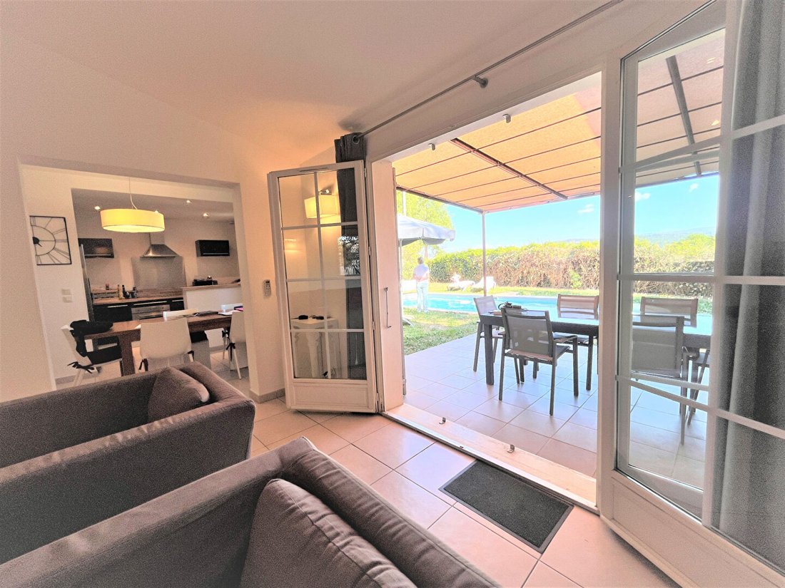 House in Saint-Saturnin-lès-Apt, Provence-Alpes-Côte d'Azur, France 5 - 17915304