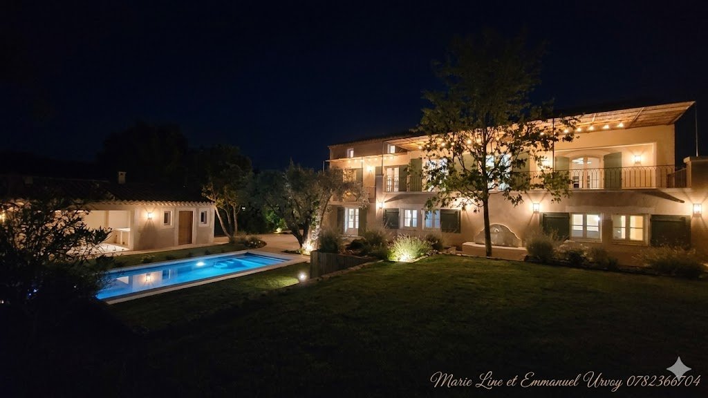 Villa in Paradou, Provence-Alpes-Côte d'Azur, France 3 - 17914751