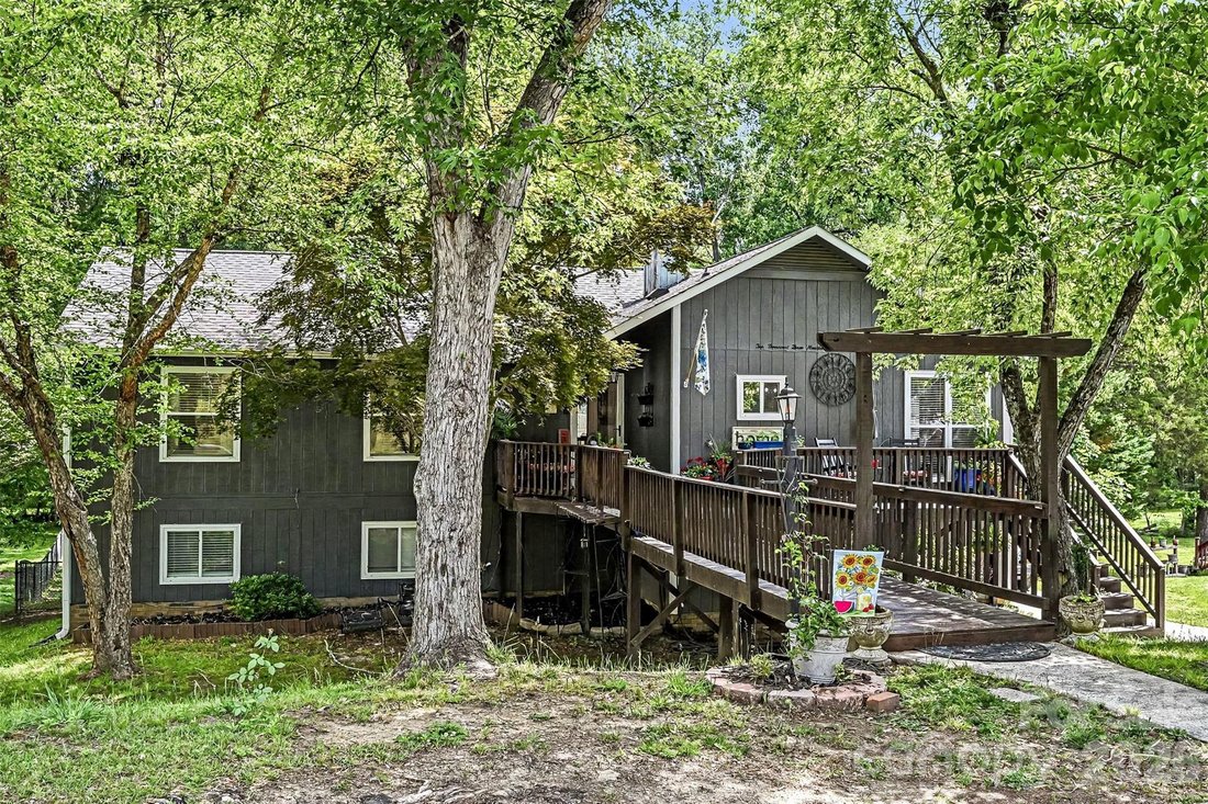 House in Charlotte, North Carolina, United States 2 - 17915359