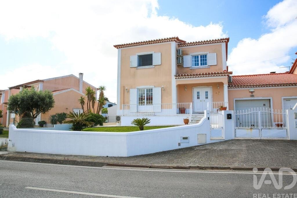 Townhouse in A dos Cunhados e Maceira, Lisbon, Portugal 1 - 17915285