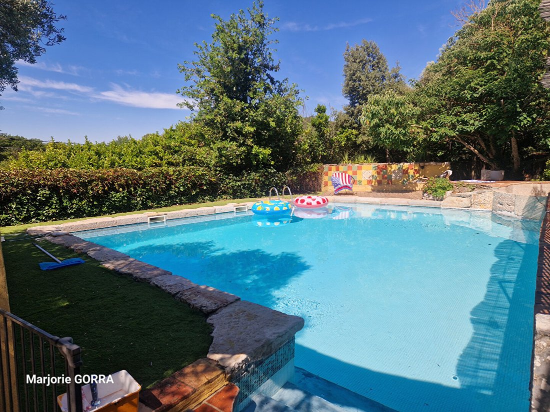 Villa in Rougiers, Provence-Alpes-Côte d'Azur, France 4 - 17914753