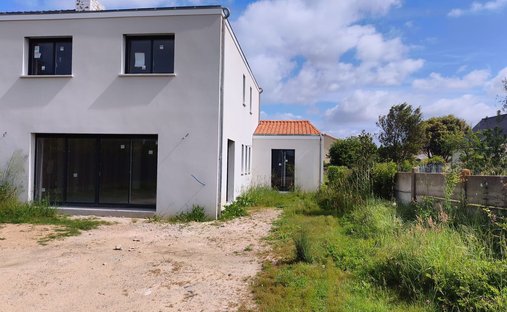 House in Le Guézy, La Baule-Escoublac, France 1