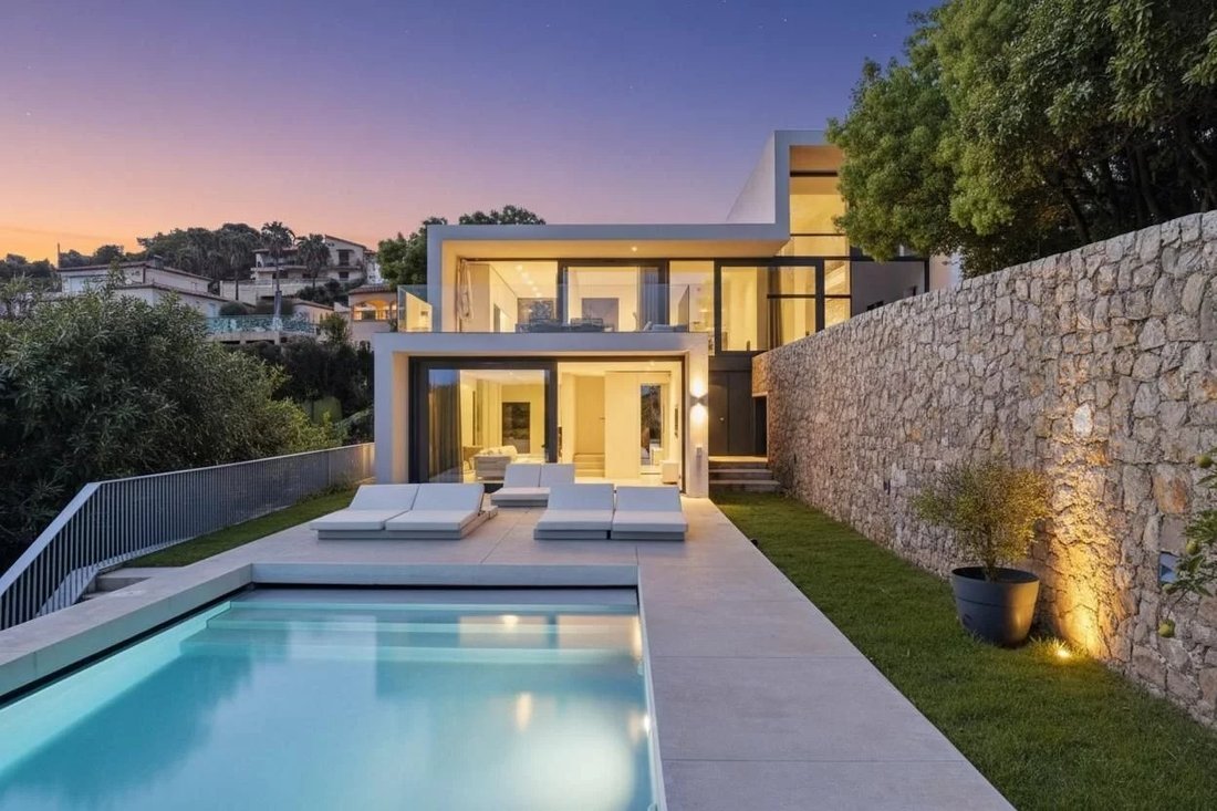 House in La Maure-Super Cannes, Vallauris, France 2 - 17728785