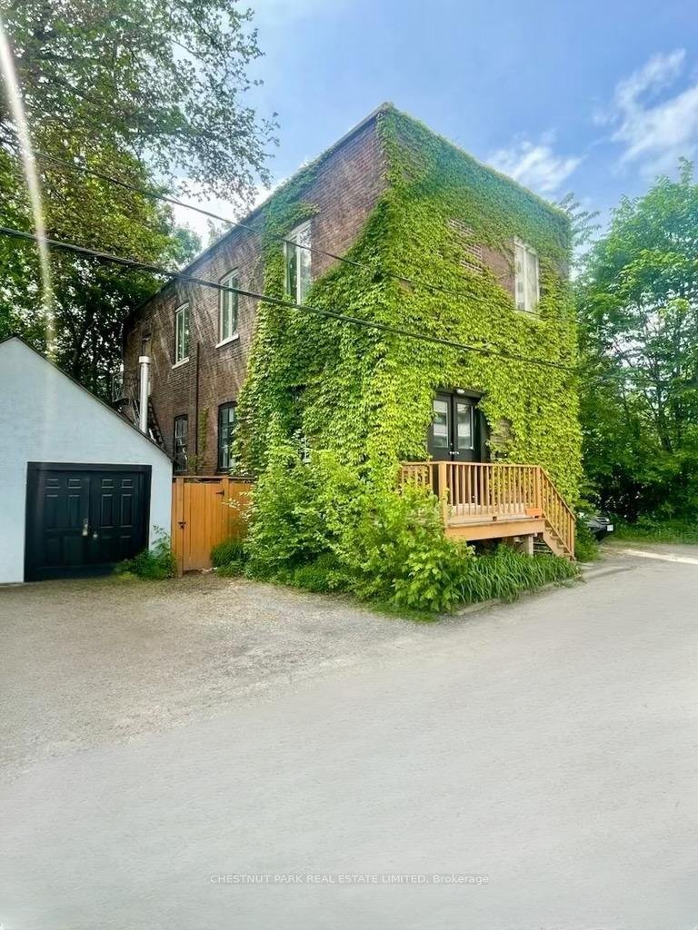 Toronto, Ontario, Canada 1 - 17915140
