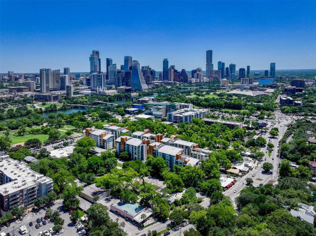 Condo in Austin, Texas, United States 2 - 17914816