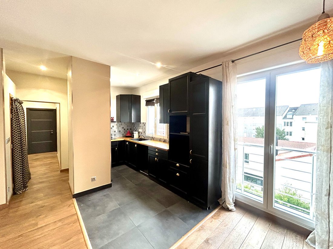Apartment in Fontenay-sous-Bois, Ile-de-France, France 3 - 17907416