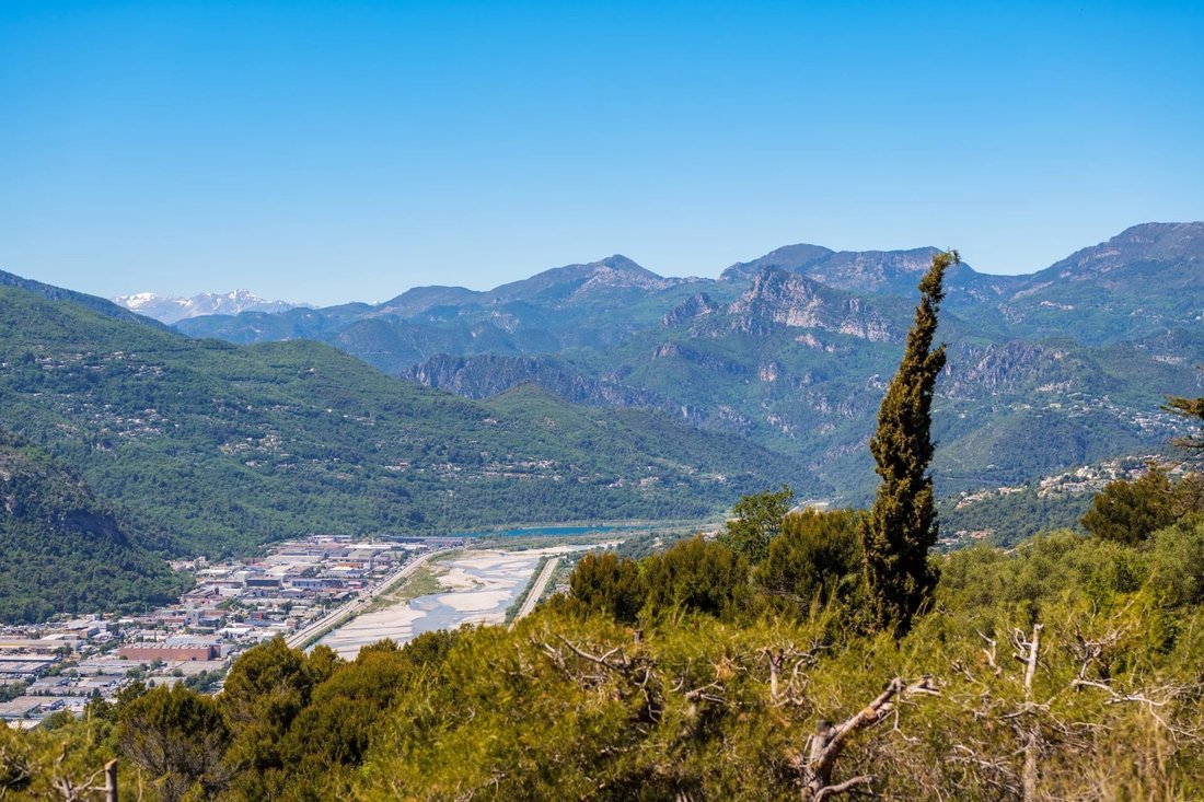 Villa à Aspremont, Provence-Alpes-Côte d'Azur, France 3 - 17915051