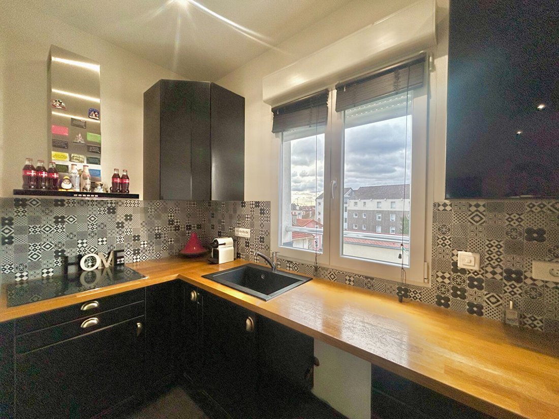 Apartment in Fontenay-sous-Bois, Ile-de-France, France 5 - 17907416