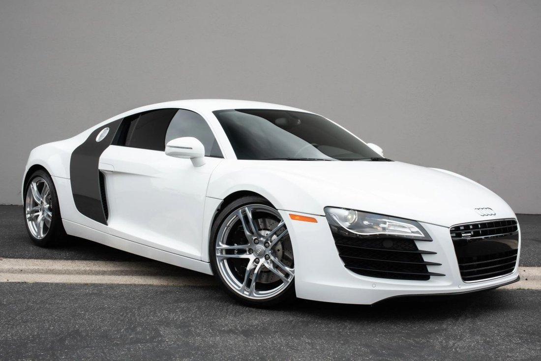 Coupe in Costa Mesa, CA, United States 5 - 17915698
