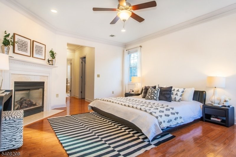 House in Montclair, New Jersey, United States 4 - 17915558