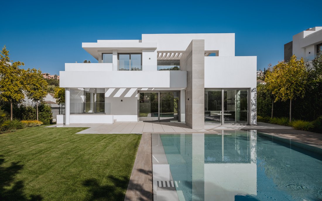 Villa in Estepona, Andalusia, Spain 1 - 17915257