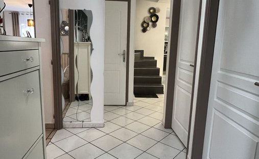 House in Économie, Drancy, France 1
