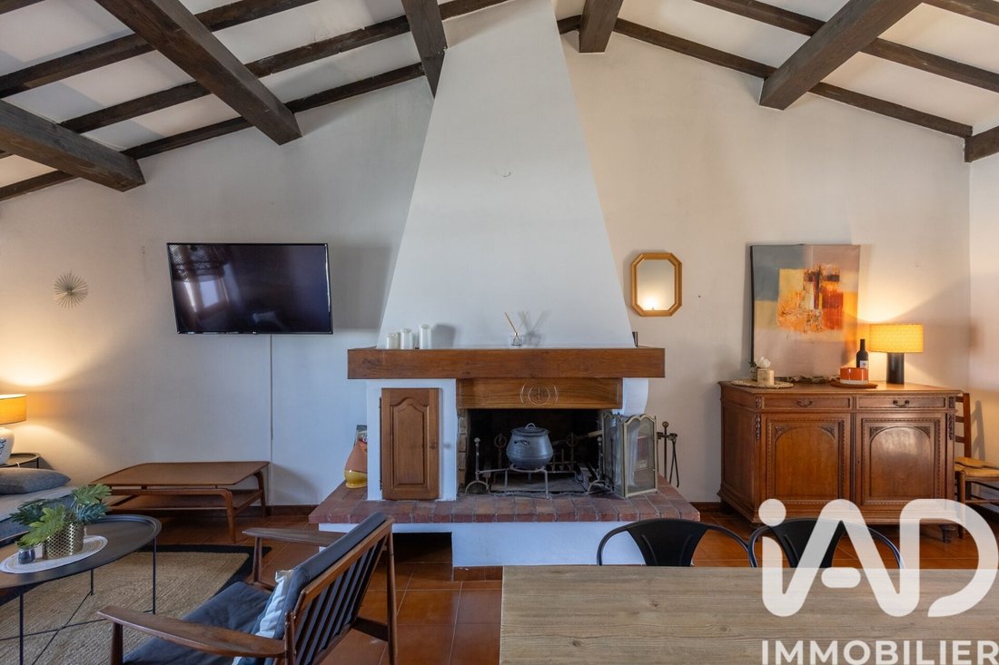 House in Saintes-Maries-de-la-Mer, Provence-Alpes-Côte d'Azur, France 3 - 17918690