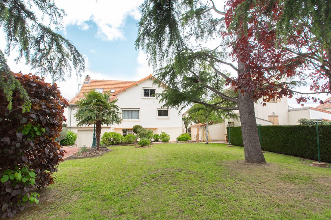 Villa in Centre Ville, Bretigny-sur-Orge, France 1 - 17914894