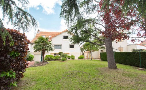 Villa in Centre Ville, Bretigny-sur-Orge, France 1
