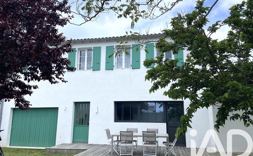 House in Loix, Nouvelle-Aquitaine, France 1