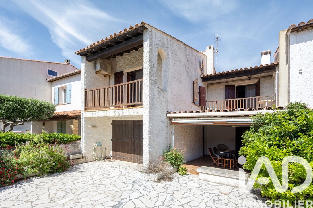 House in Saintes-Maries-de-la-Mer, Provence-Alpes-Côte d'Azur, France 2 - 17918690