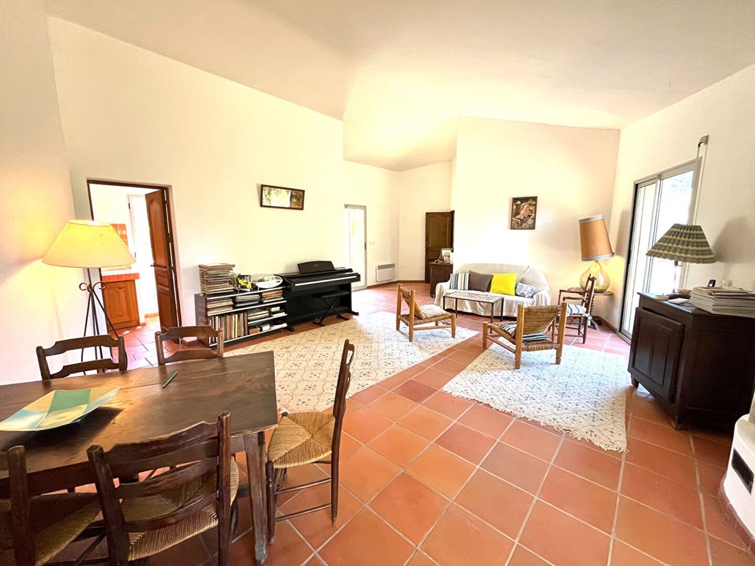 Villa in Aups, Provence-Alpes-Côte d'Azur, France 3 - 17914902
