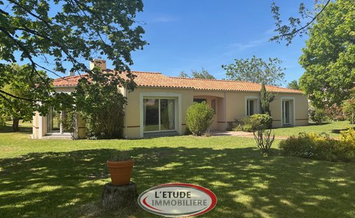 House in La Grand Noé, Vertou, France 1