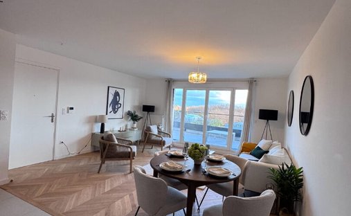 Apartment in Centre Ville, Suresnes, France 1