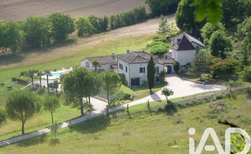House in Saint-Daunes, Barguelonne-en-Quercy, France 1
