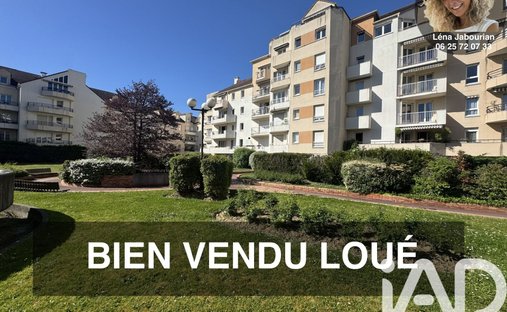 Apartment in La Fontaine-Parc des Sceaux-Croix de Berny-Centre Ville, Antony, France 1