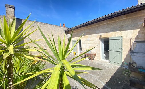 Apartment in Le Lac-Bacalan, Bordeaux, France 1
