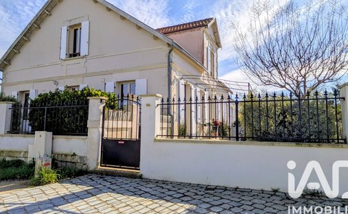 Casa a Echillais, Nuova Aquitania, Francia 1
