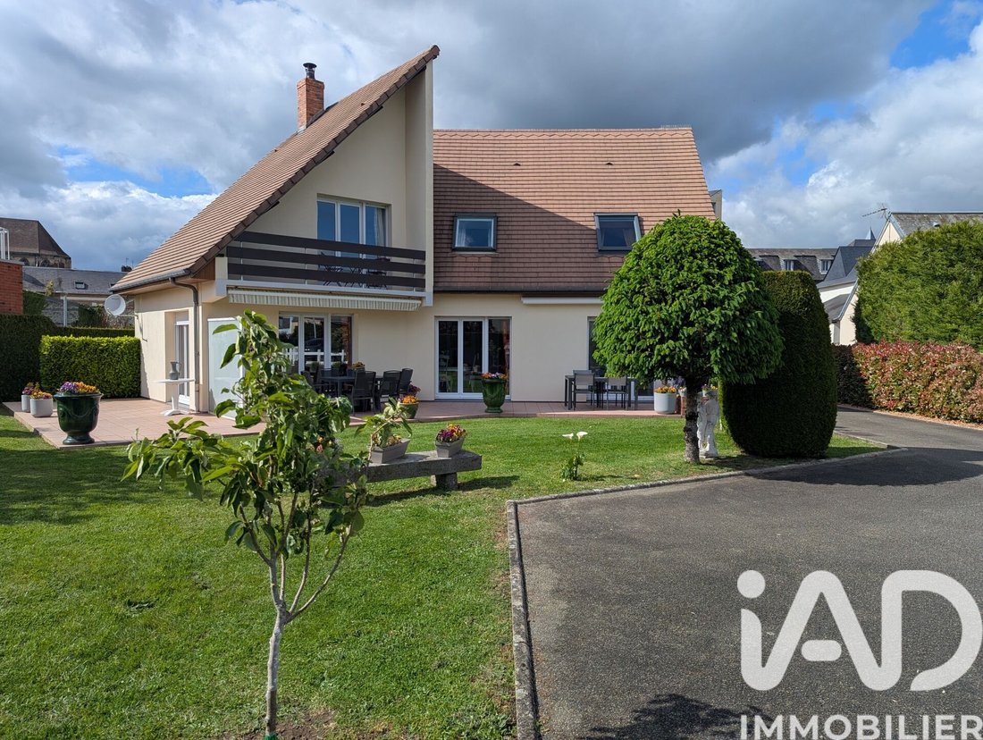House in Neufchatel-en-Bray, Normandy, France 2 - 17918950